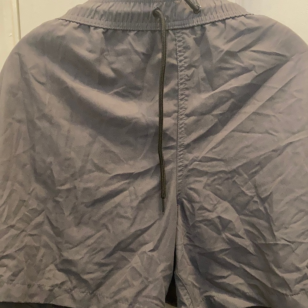 FINAL MARKDOWN Men’s George swim trunks xl